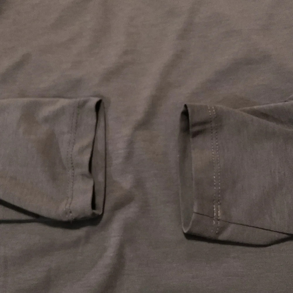Cuts Men’s Henley Shirt Long Sleeve Dark Gray - Picture 10 of 10